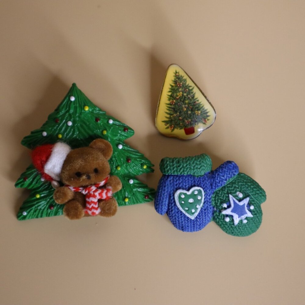J-369 Vintage-Style Christmas Themed Brooches, Set of 3